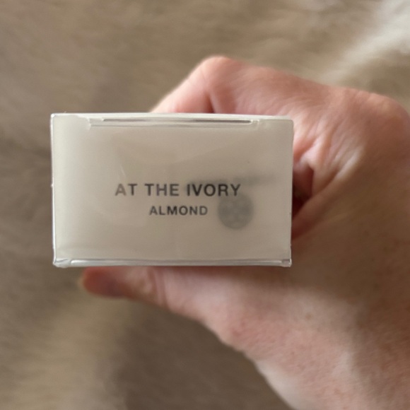 Elegant Pink Reusable Press-On Nails - Picture 3 of 3